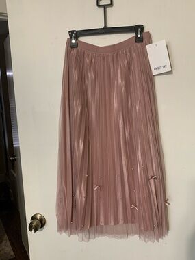 Pleated Midi Skirt in Dusty Rose